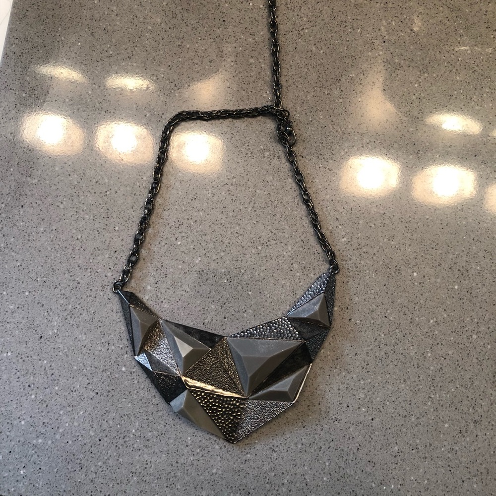 Statement necklace